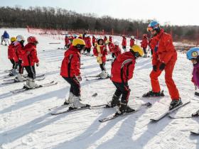 北京市中高职学校今年新增70个专业 冰雪体育服务等加入新名单