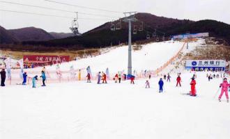 甘肃兰州兴隆山滑雪场