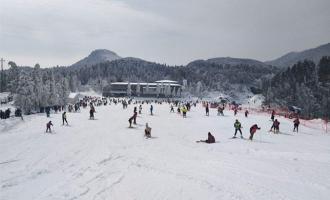 浙江宁波奉化商量岗滑雪场