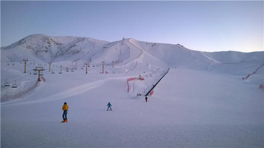 冰天雪地也是金山银山 吉林树立中国冰雪产业风向标