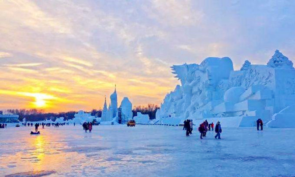 冰雪旅游