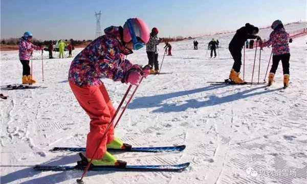 西宁触发冰雪经济新引擎 将举办历时46天冰雪文化旅游节