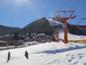 新疆乌鲁木齐丝绸之路国际滑雪场